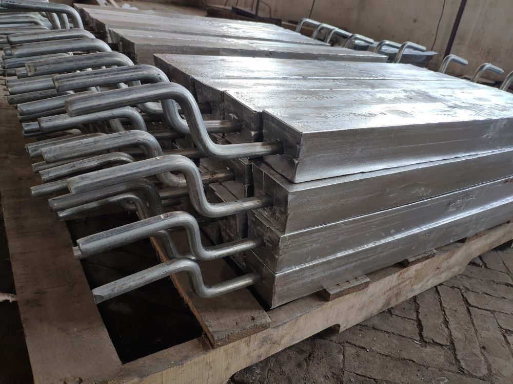 Aluminium-zinc-indium sacrificial anodes for offshore and marine structures