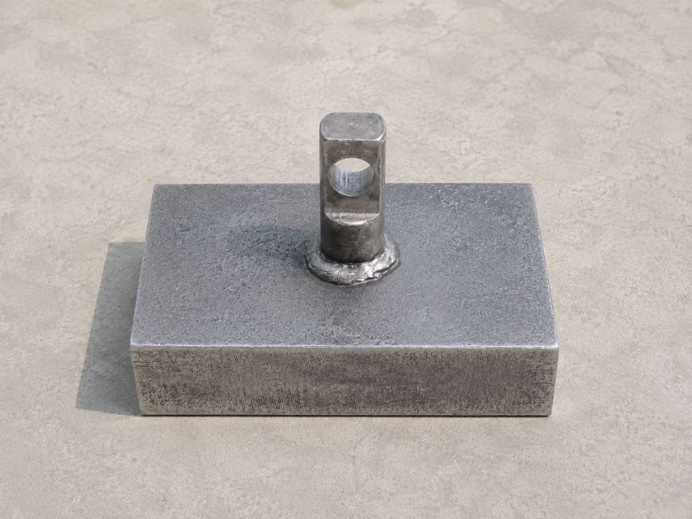 Pure soft iron anodes for internal protection of copper-alloy equipment