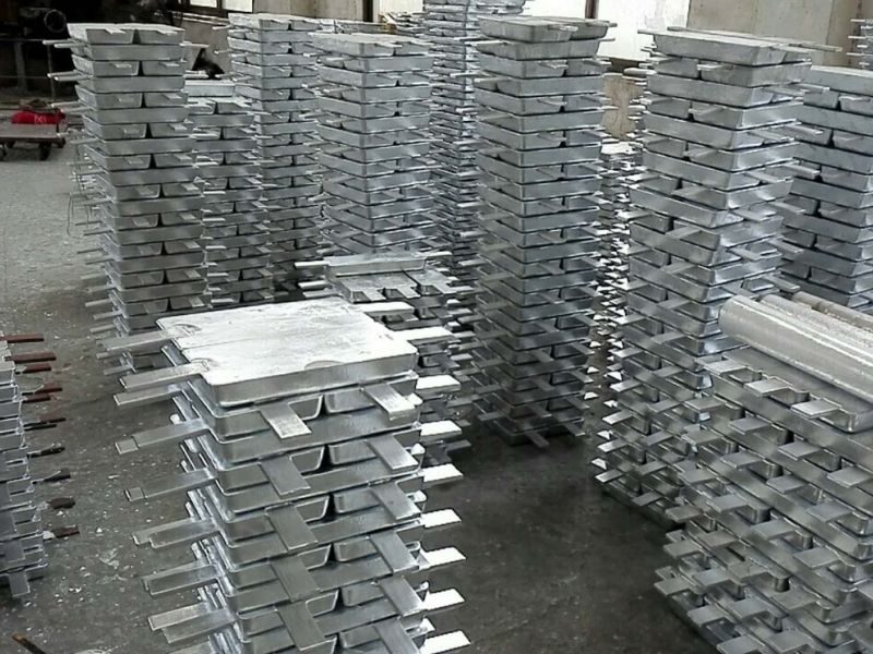 Low-profile zinc hull and disc anodes for ship hulls and rudders