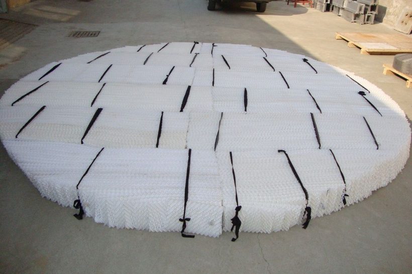 Plastic structured packing — corrugated-plate packing in PP and PVDF