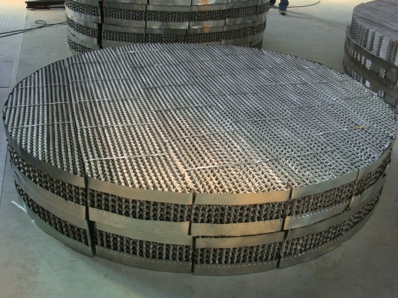 Structured packing corrugated sheets for high-efficiency vacuum distillation and petrochemical columns